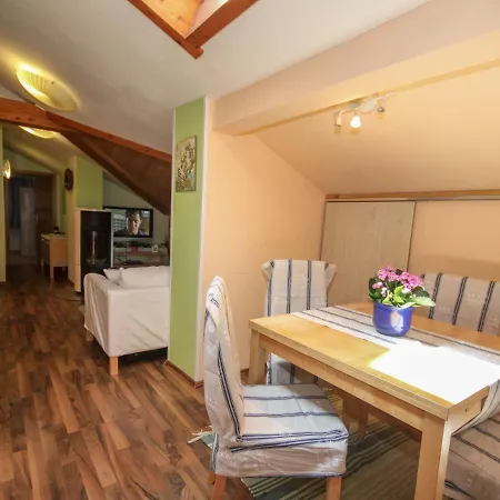 Olivia By Interhome Apartman *